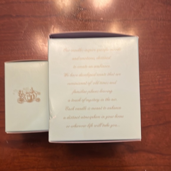 🚪2/ NIB Tocca Candle scent Montecristo
A brand new large tester & small combo - Picture 5 of 7